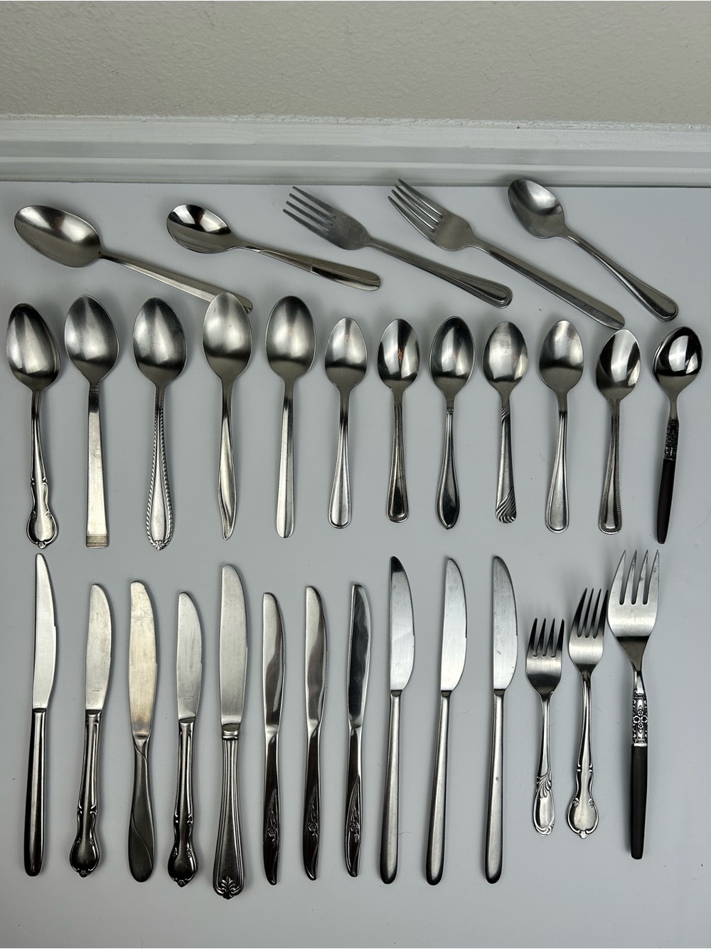31 Pc Vintage Stainless Steel Flatware Lot Utica Oneida Spoons Knives Forks